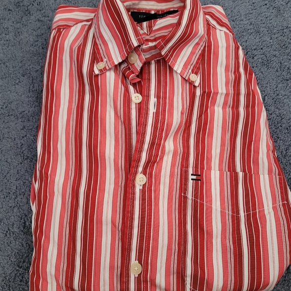 2/$35 Mens button down shirt. Brand new - Picture 1 of 3